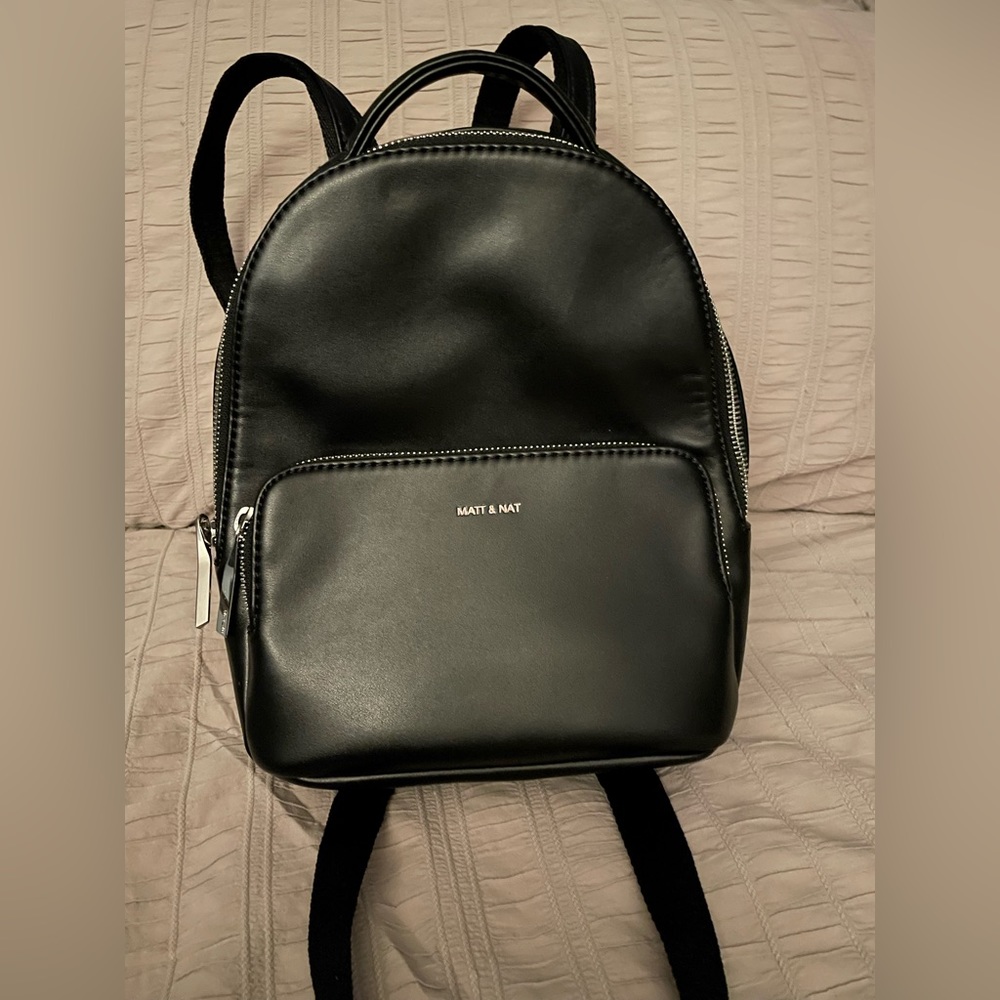Matt & Nat Carosm backpack black vegan leather
